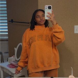 Meet your Posher, Kenyatta